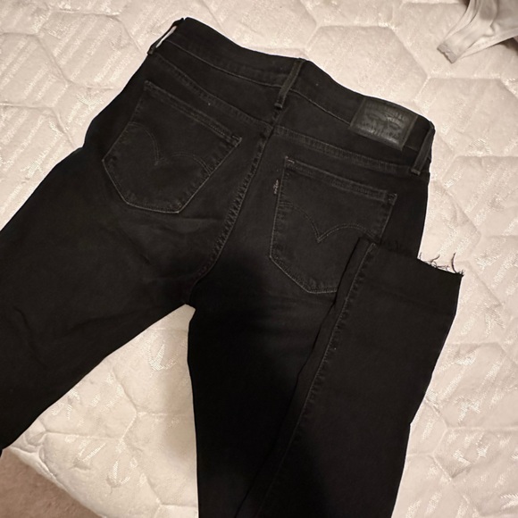 Levi’s Black Jeans - Picture 2 of 3